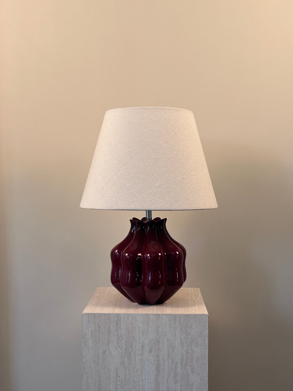 Bloom Table Lamp - Burgundy - Conical
