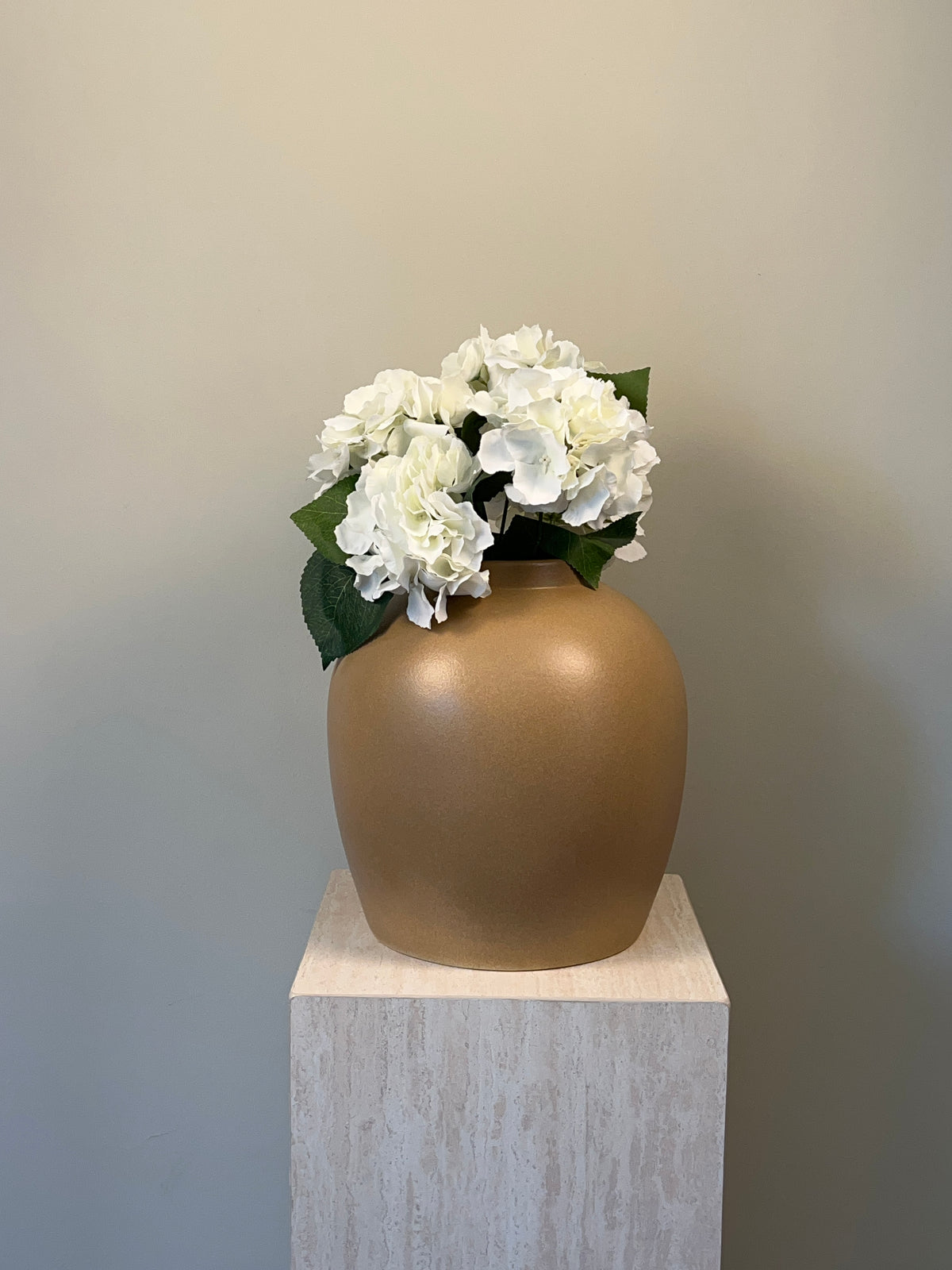 Cove Matte Vase - Caramel Tan